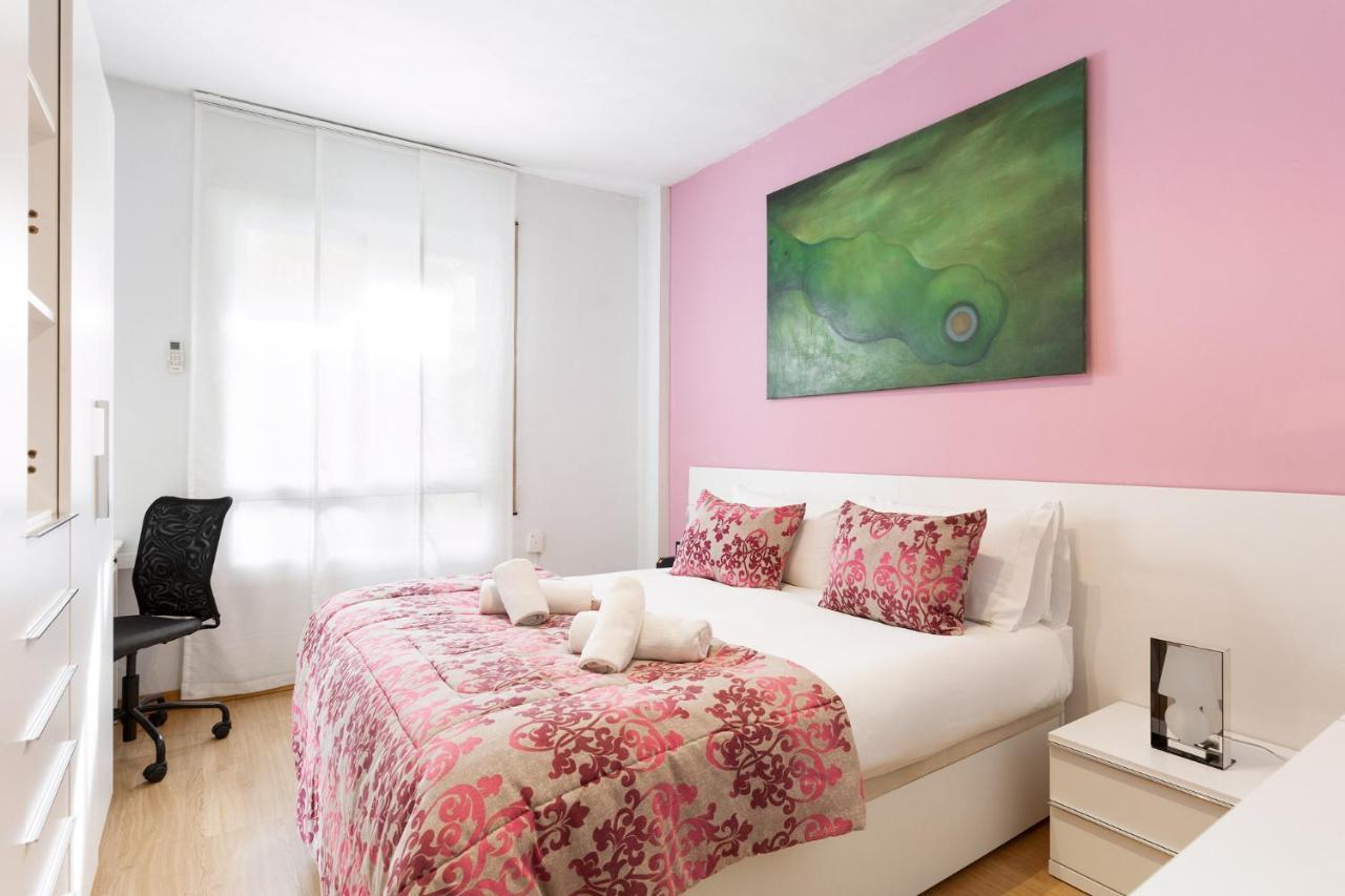 Stay U-Nique Apartments Radas II Barcellona Esterno foto