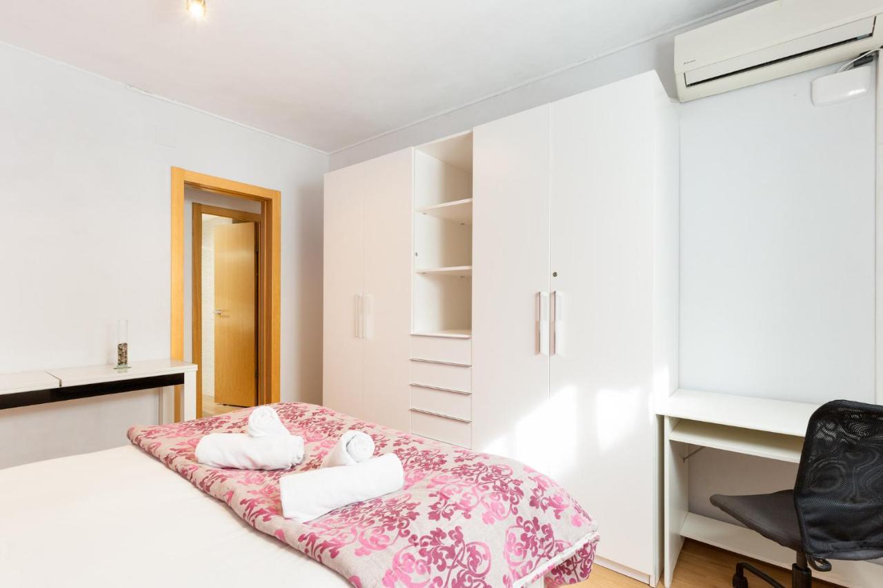 Stay U-Nique Apartments Radas II Barcellona Esterno foto